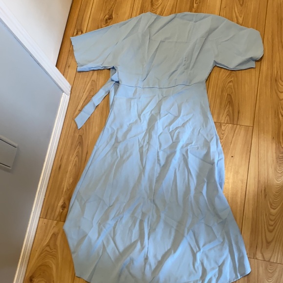 Beautiful blue wrap dress - Picture 4 of 4